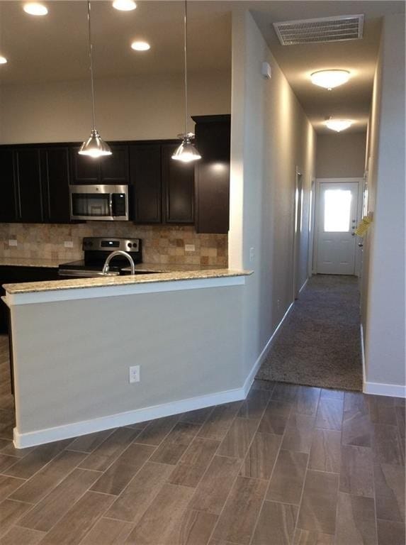 Building Photo - LUXURY TOWNHOME LOCATED IN BASTROP, TEXAS ...