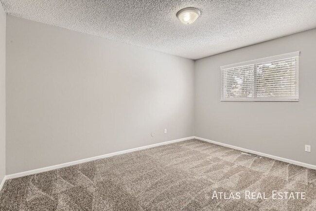 Building Photo - 4606 Misty Dr