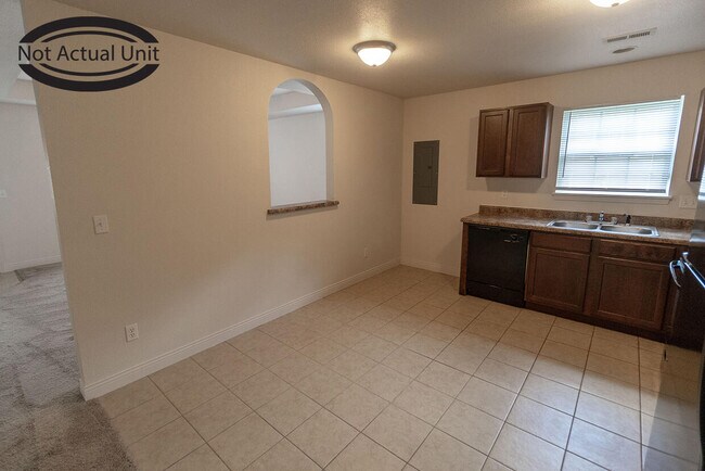 Foto del edificio - 7417 Noah Ct