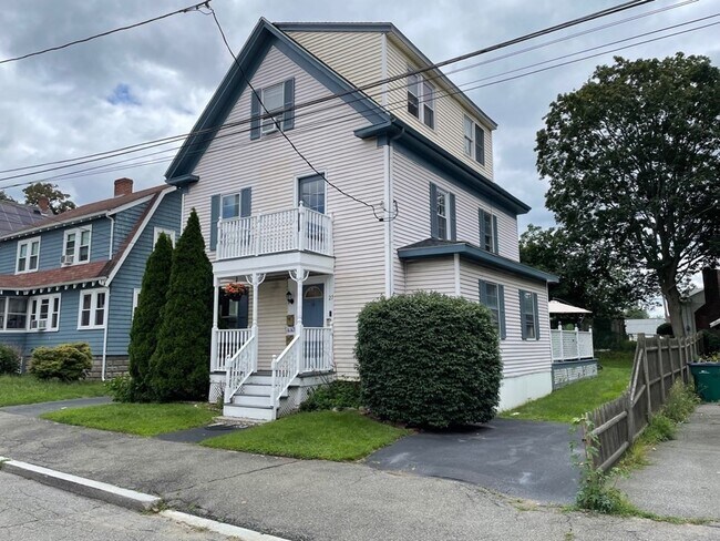 Foto del edificio - 27 Mystic Ave