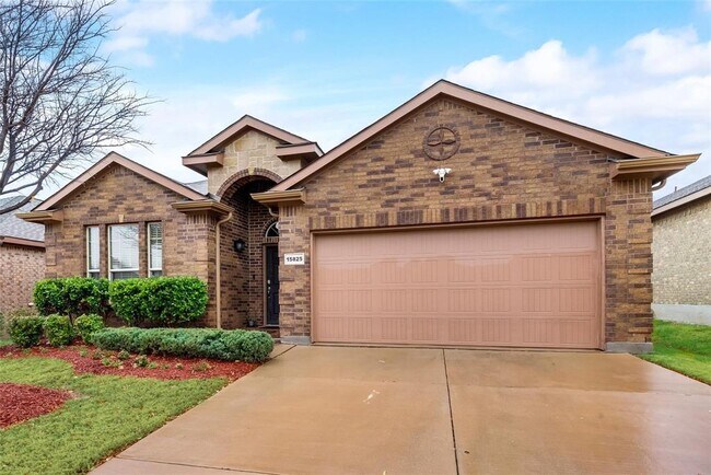 Foto del edificio - 15825 Carlton Oaks Dr