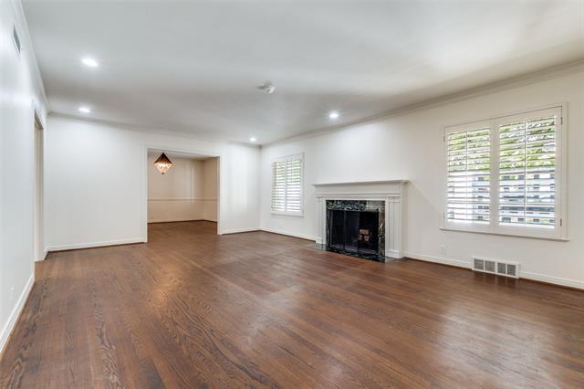 Foto del edificio - 6034 Prestonshire Ln