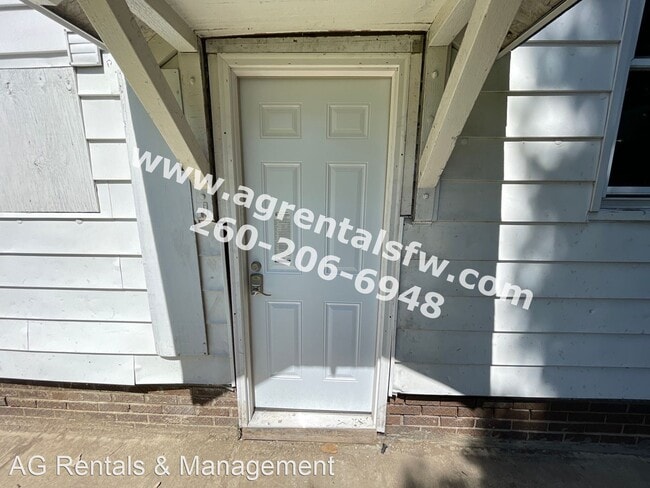 Building Photo - 5 br, 1.5 bath House - 2624 Maumee Ave