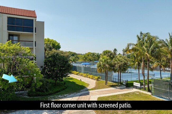 Building Photo - 825 Egret Cir