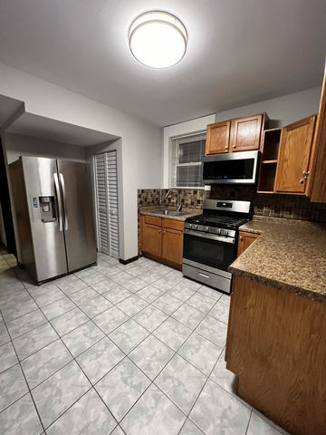 Foto del edificio - 2414 N Monticello Ave