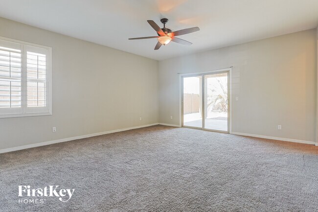 Foto del edificio - 20392 N Mac Neil St