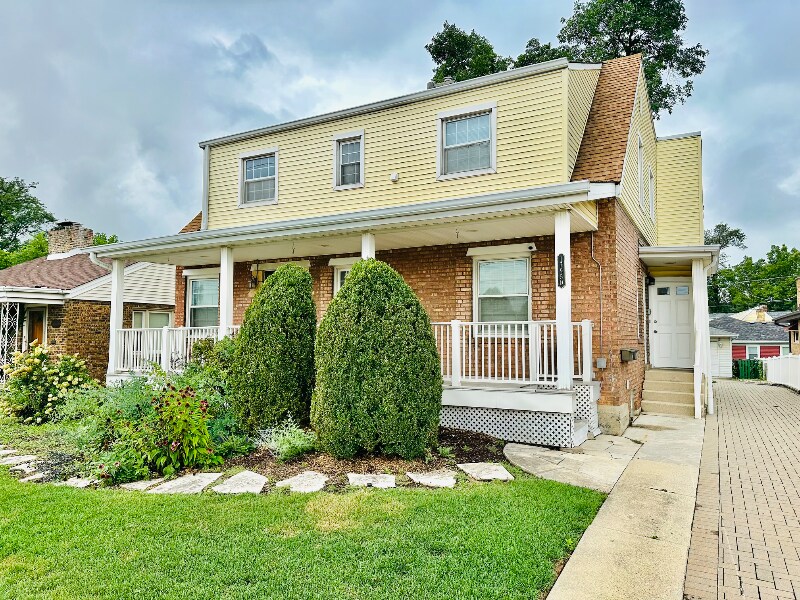 Foto principal - 17950 Park Ave