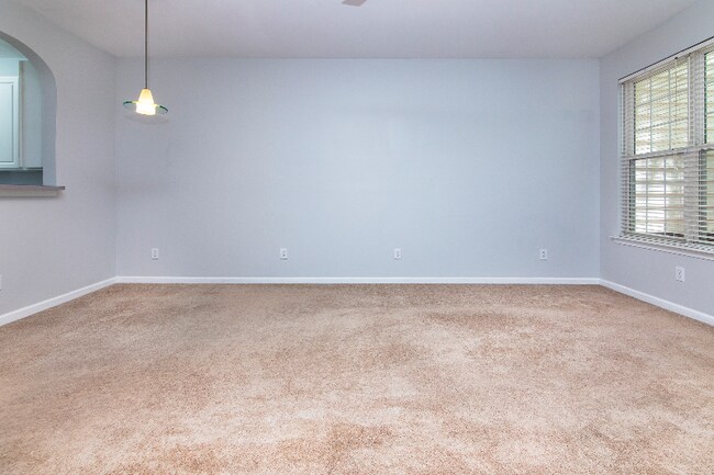 Foto del edificio - 8348 Chaceview Ct
