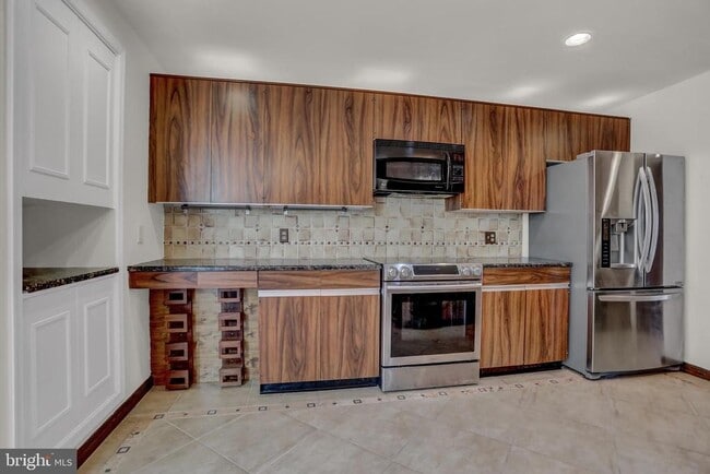 Foto del edificio - 2 Coldwater Ct