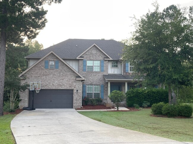 Building Photo - 68 Hemingway Ln