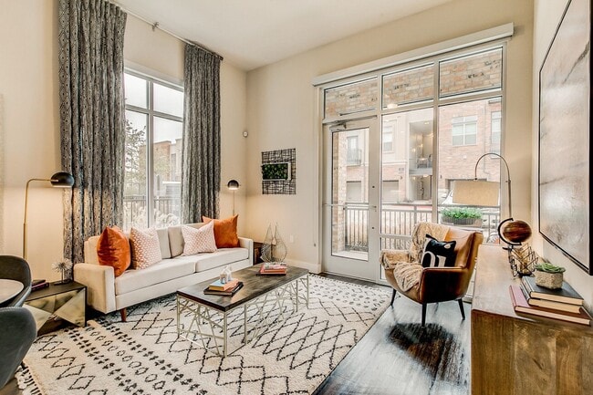 Eastbank River Walk apartments — community photo - Eastbank River Walk