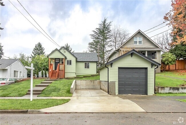 Building Photo - 1519 S 46th St