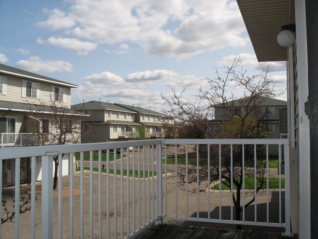 Foto del edificio - 2501 Cobble Hill Ct