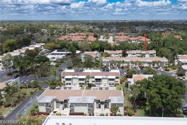 Foto del edificio - 7400 College Pkwy
