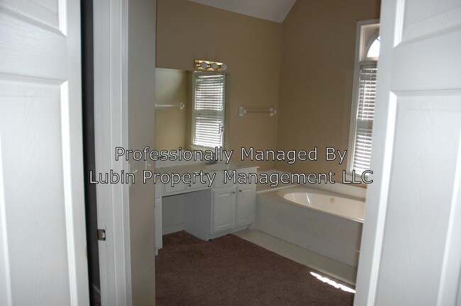 Building Photo - 1537 Apple Grove Ln
