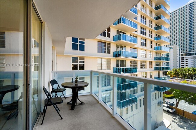 Building Photo - 3800 S Ocean Dr