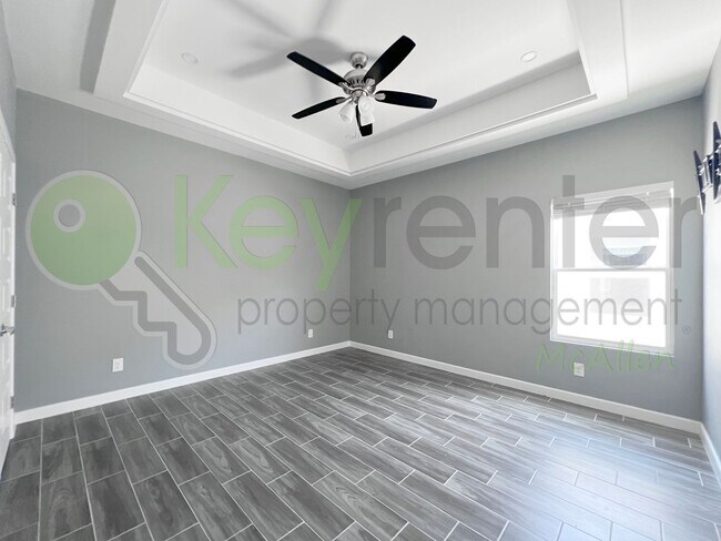 Foto del edificio - Brand New 3bed/2bath Apartment in Edinburg...