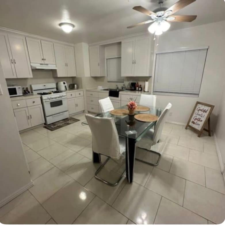 Photo - 813 Comolette St