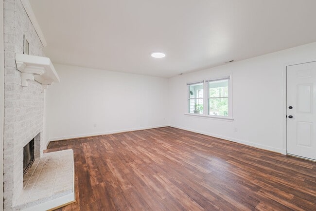 Building Photo - 1703 Choate Pl