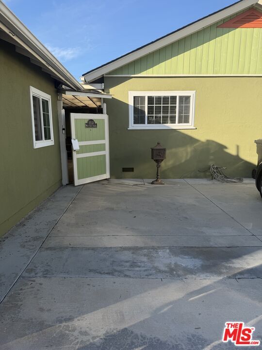 Foto del edificio - 1337 W Olive Ave