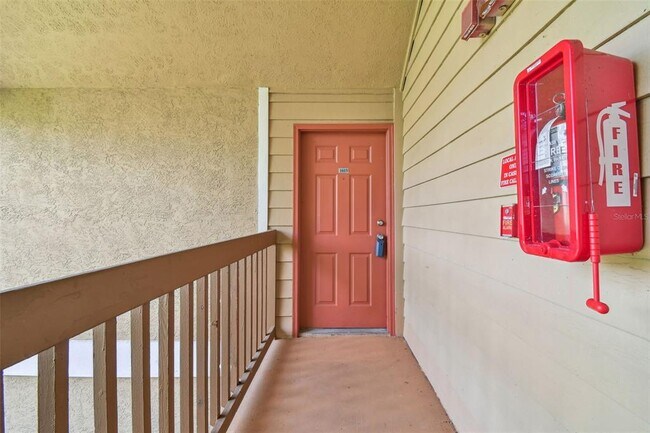 Foto del edificio - 9481 Highland Oak Dr