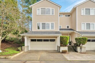 Building Photo - 4714 Fairwood Blvd NE