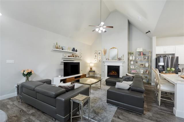 Building Photo - 4545 El Paso Dr