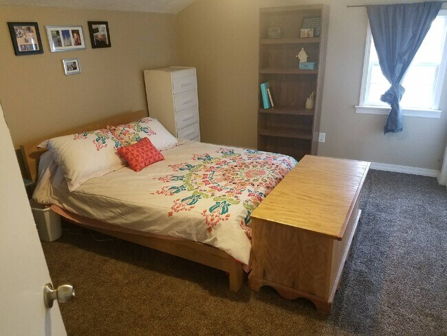 Bedroom - 1159 Country Road