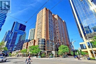 Building Photo - 633 Bay St.