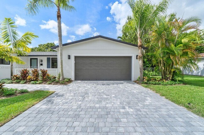 Foto del edificio - 10460 SW 93rd St