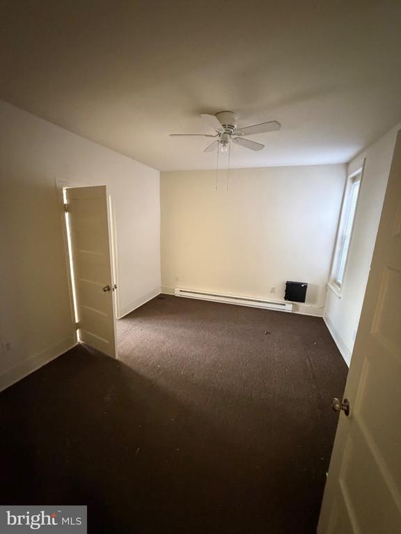 Foto del edificio - 1103 Lindley Ave