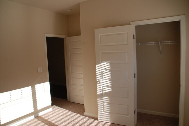 Building Photo - 1157 Fawn Forest Rd