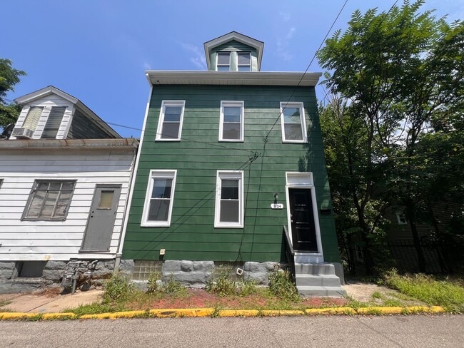 Pittsburgh - 3 Bedroom 1.5 Bathroom - For ... - Pittsburgh - 3 Bedroom 1.5 Bathroom - For ... House