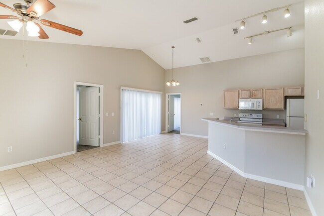 Building Photo - 17305 Woodcrest Way