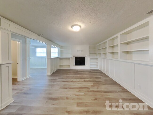 Foto del edificio - 7819 Cardinal Cove N