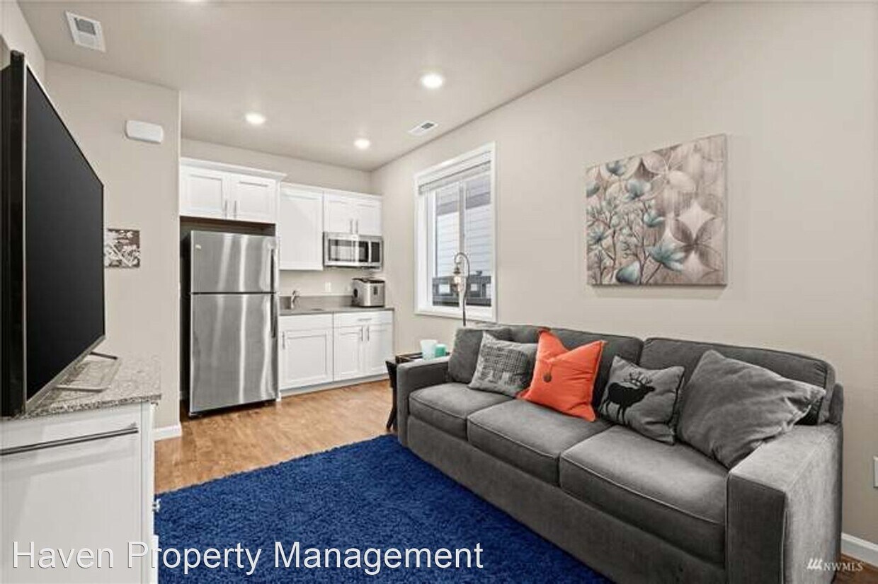Foto principal - 1 br, 1 bath House - 32889 Ash Ave SE