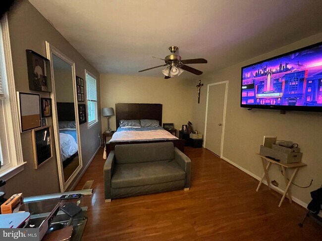 Foto del edificio - 9950 Whitewater Dr
