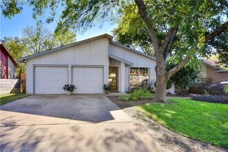 Building Photo - 11007 Jordan Ln
