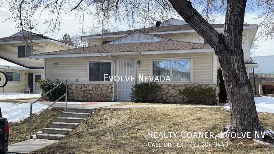 Foto principal - Cozy 2 Bed, 1 Bath Condo in South Reno