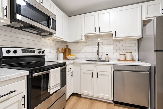 Kitchen - Prime Devonport (formerly 2220 Apartments)