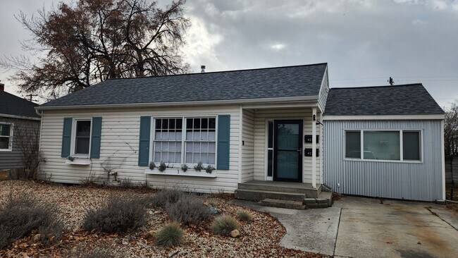 Foto del edificio - Adorable Duplex Near Washington Park