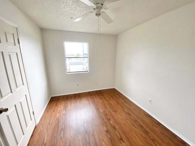 Building Photo - 3323 Chisholm Trail