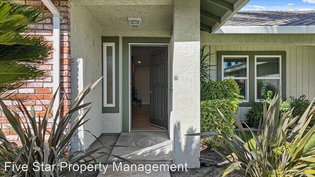 Building Photo - 3 br, 2 bath House - 545 Dutra Pl