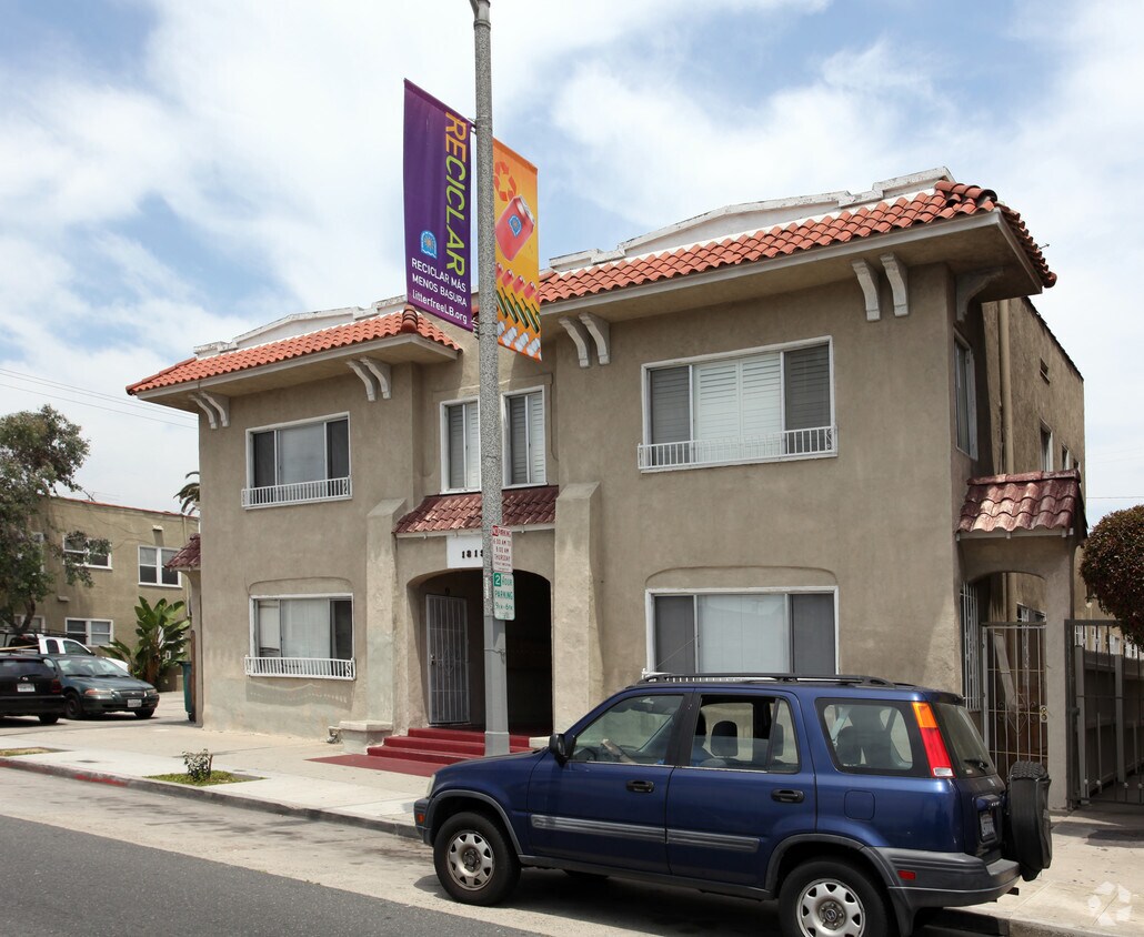 Building Photo - 1819 E 4th St