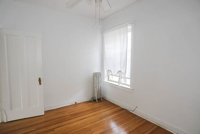 Foto del edificio - 5103 N Winchester Ave