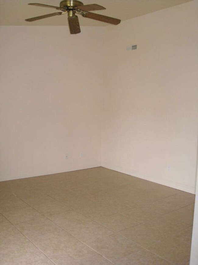 Building Photo - Beautiful home in Wintercrest!!