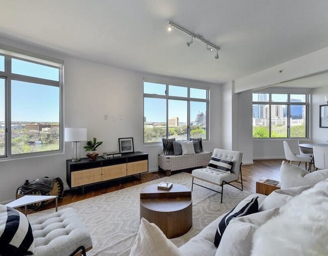 Foto del edificio - 54 Rainey St