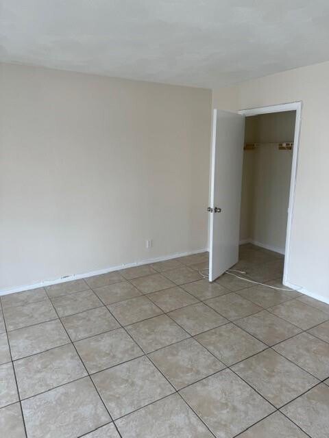 Foto del edificio - 670 NE 46th Ct