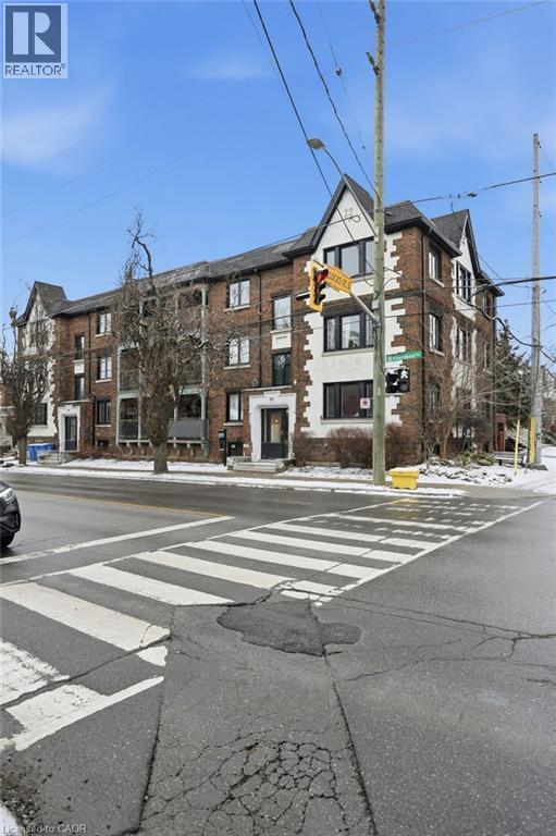 Photo du bâtiment - 316 Aberdeen Ave