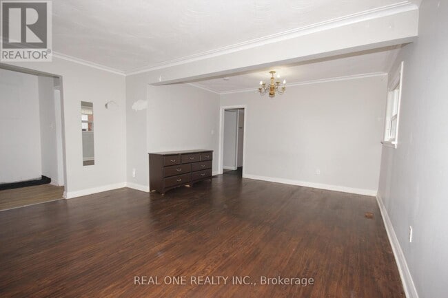 Building Photo - 157 Shropshire Dr